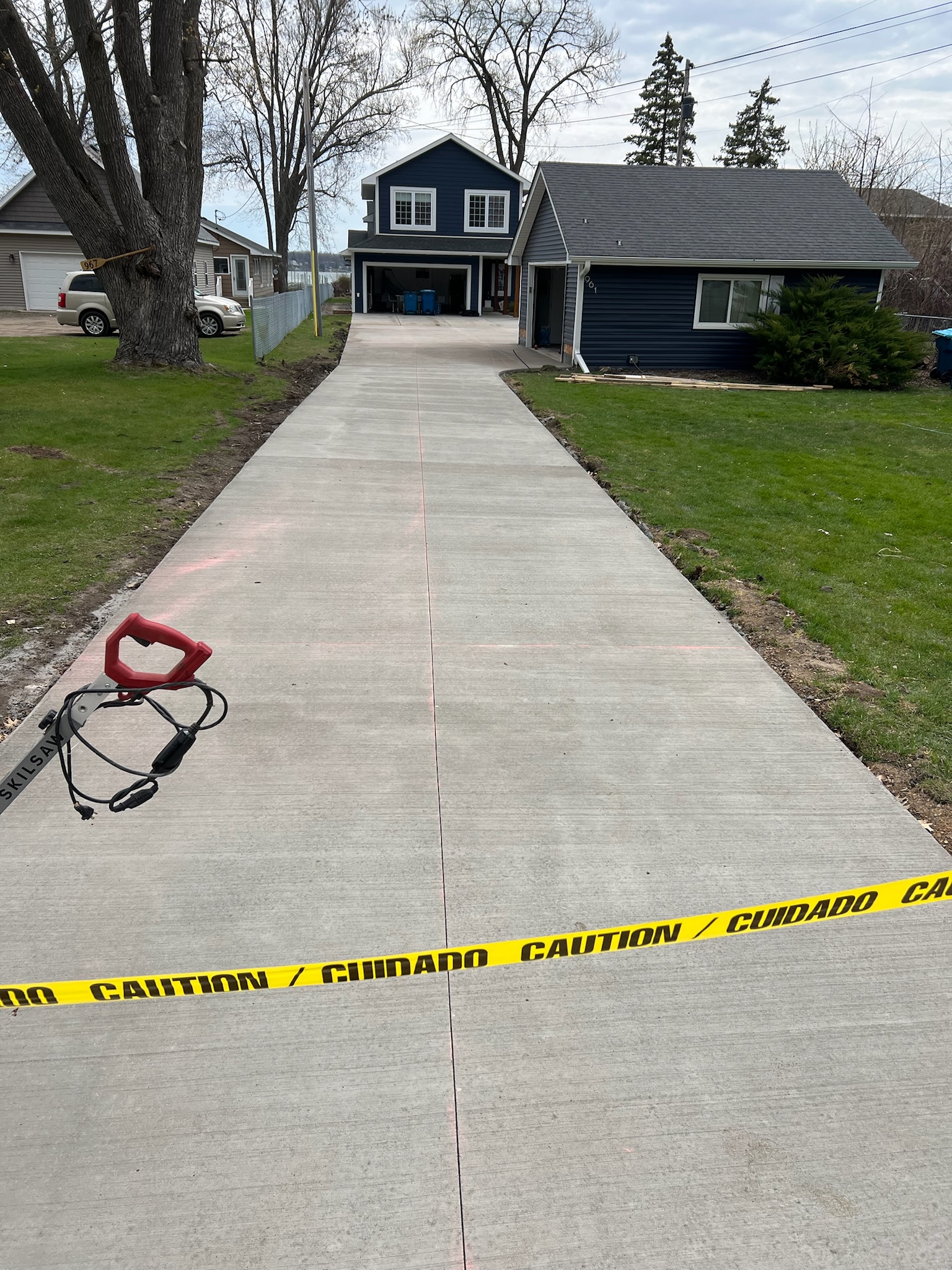 Residential driveway by Masterset Concrete